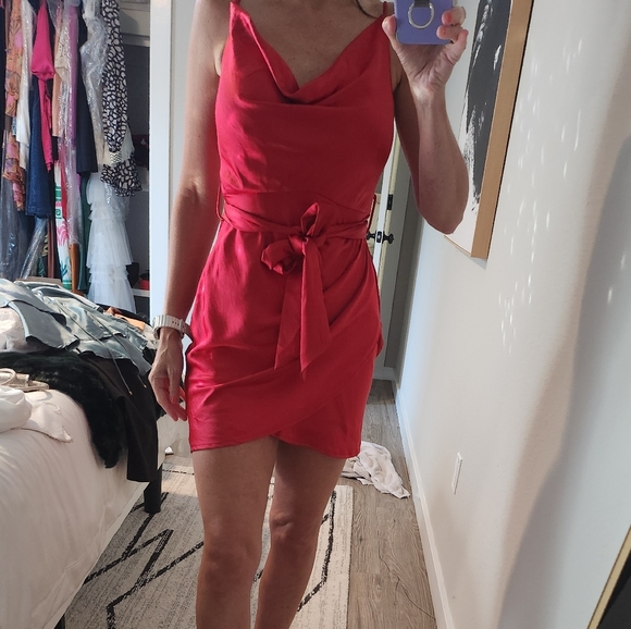 Selfie Leslie Bebe Satin Cowl Neck Wrap Dress Red - Picture 7 of 8